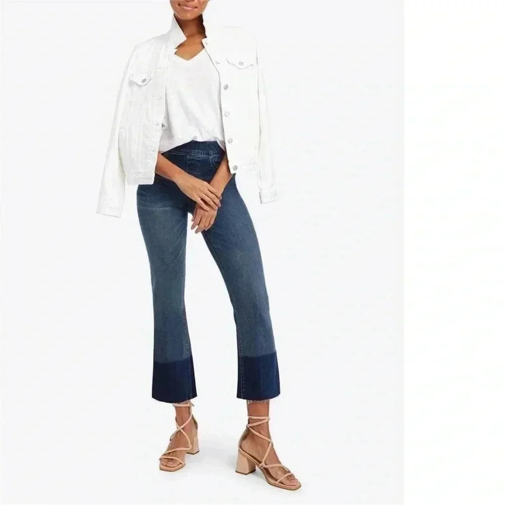 NWT Spanx Denim Cropped Flare Jeans in Medium Wash Sz S